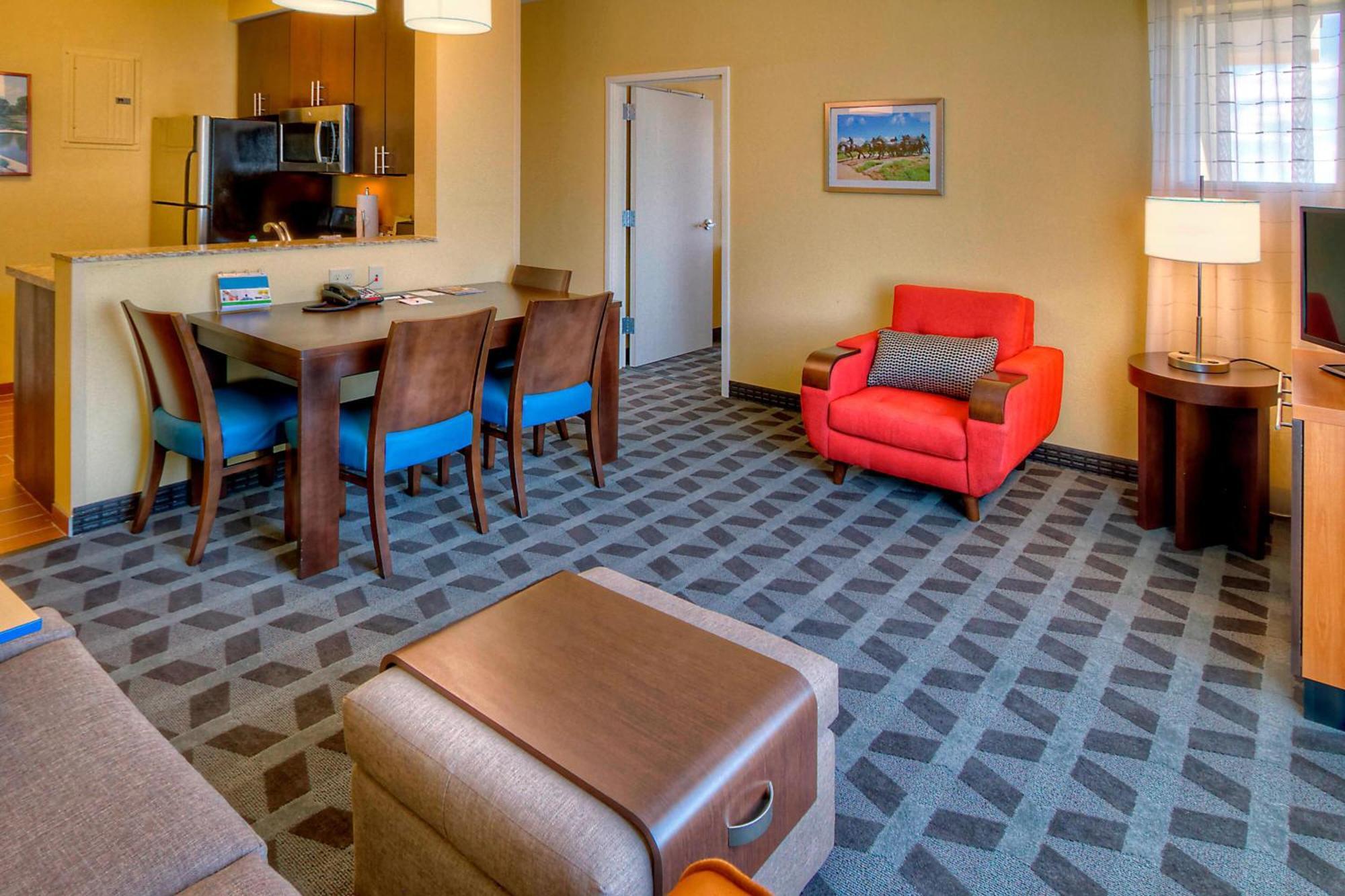 Towneplace Suites Oklahoma City Airport Exterior photo